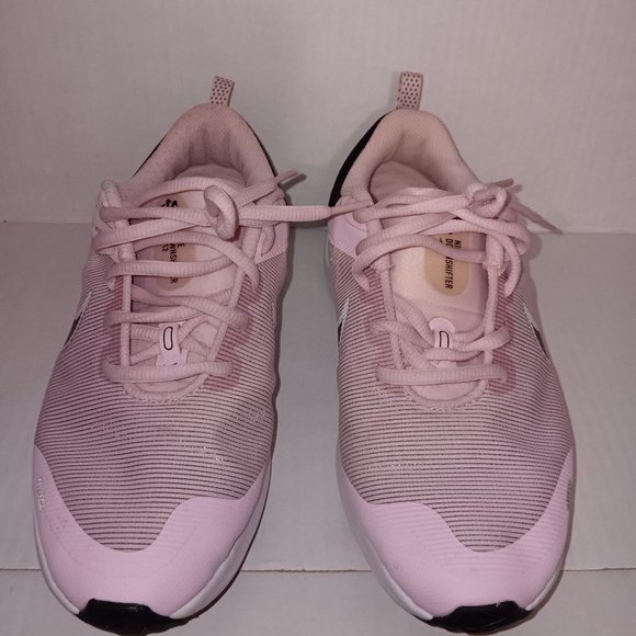 NIKE DOWN SHIFTER RUNNING SNEAKERS